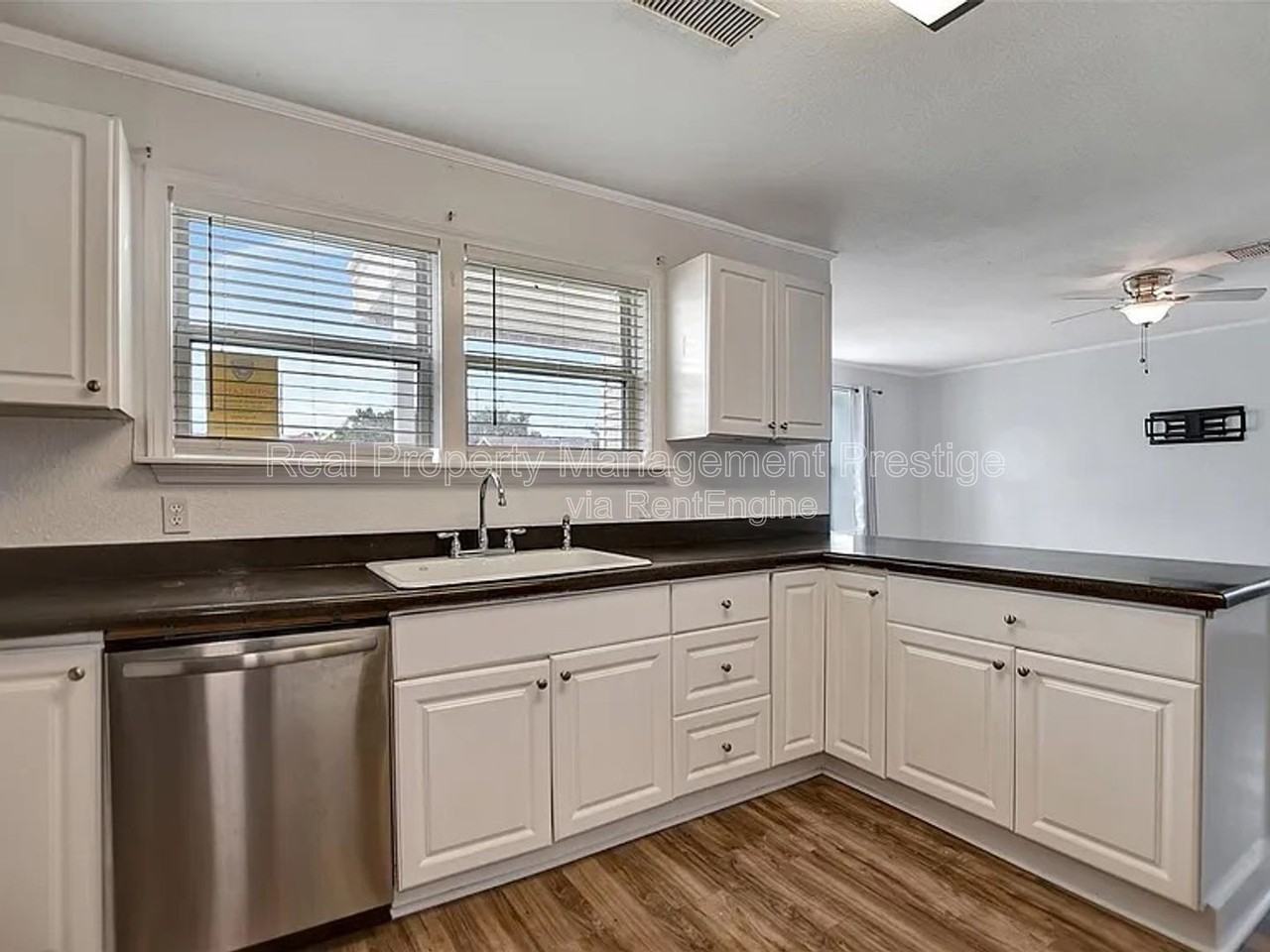 5311 Perry Ave - Photo 3 of 15