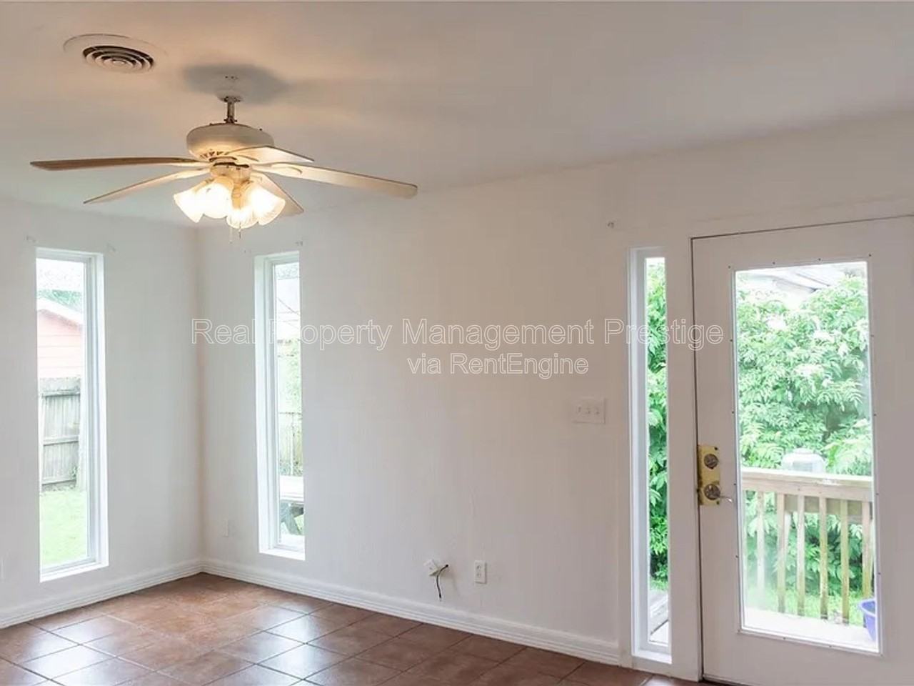 5311 Perry Ave - Photo 7 of 15