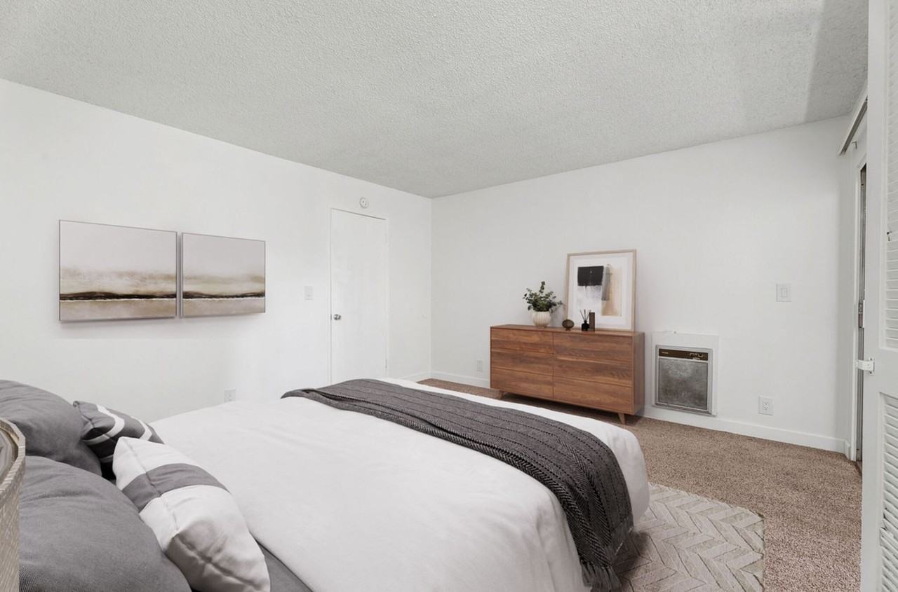 Welcome home to Brookstone Apartments - Photo 4 of 6