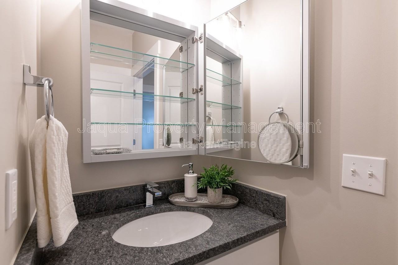 24279 W Mcgillen Ave #C13 - Photo 6 of 13