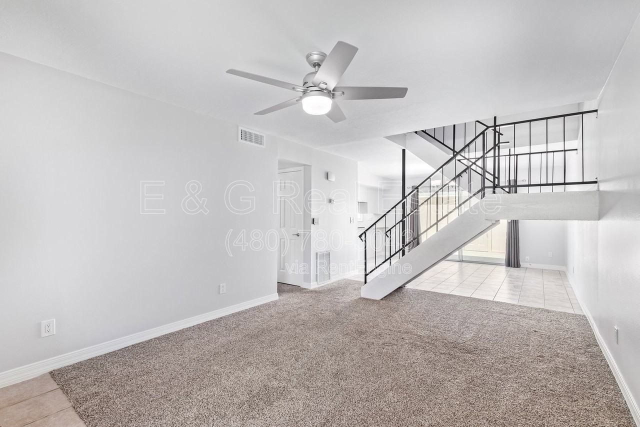 3905 S Mill Ave - Photo 4 of 27