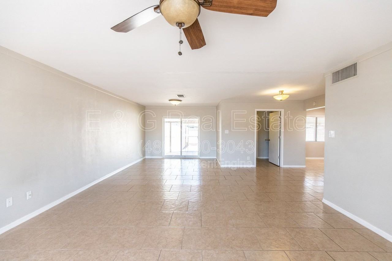 8050 E Clarendon Ave - Photo 3 of 18