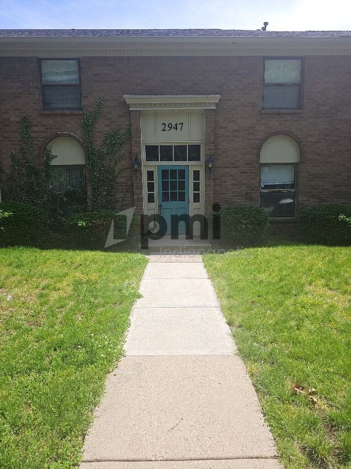 2947 E 47th St #D