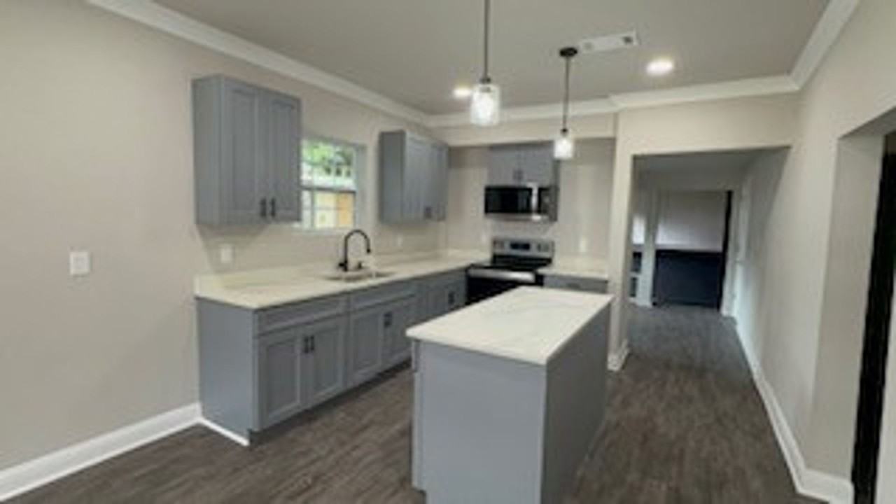 208 Wilbert Dangerfield Dr - Photo 6 of 50