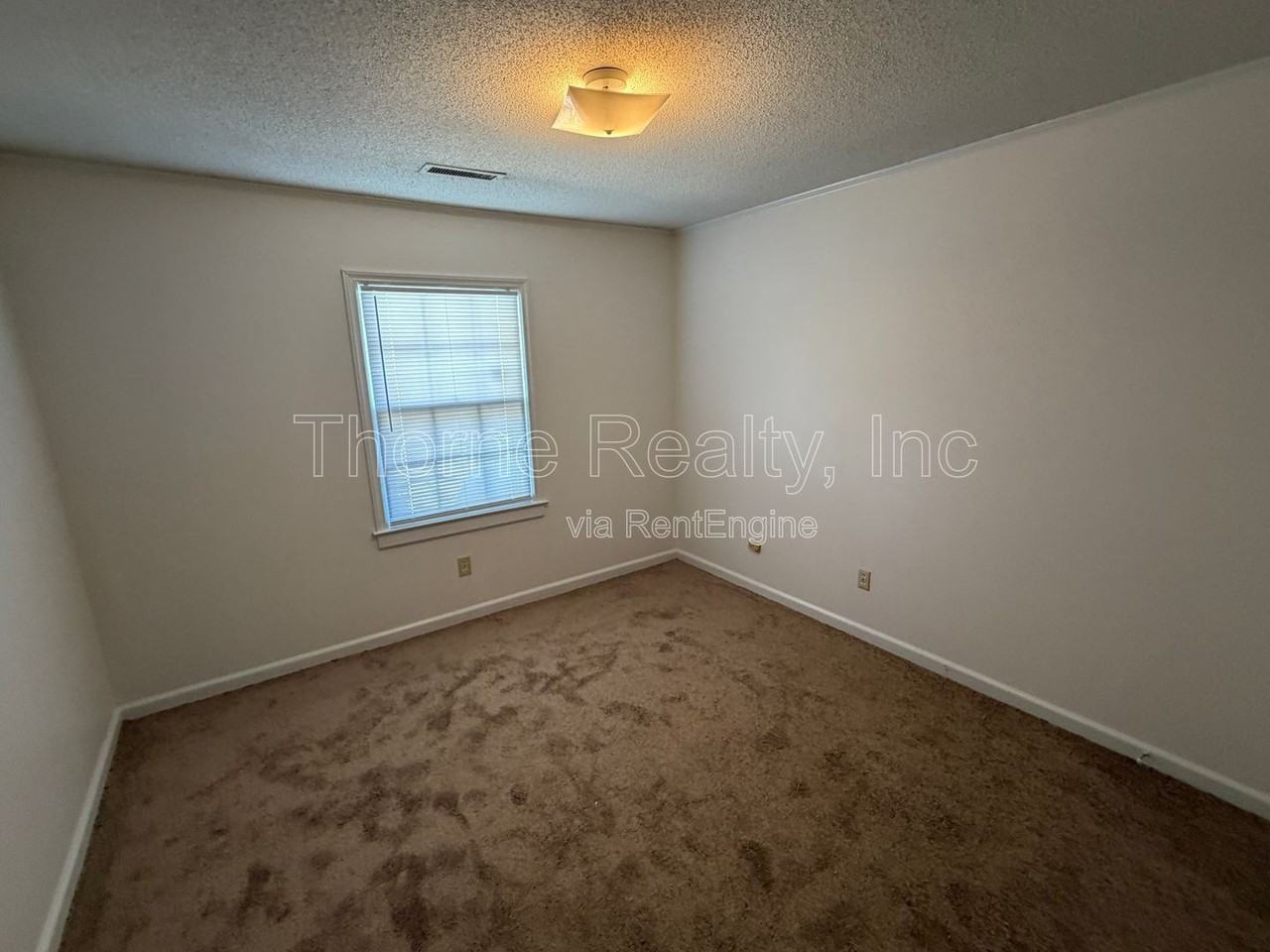 2206 Candlewood Dr Sw #B - Photo 4 of 8