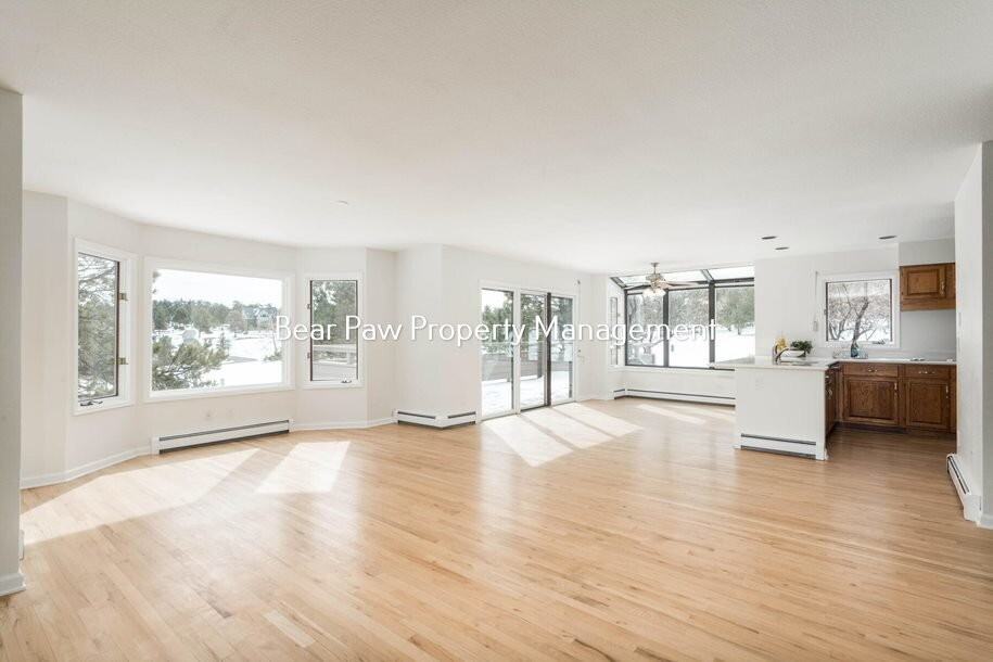 23768 Shooting Star Dr - Photo 5 of 13