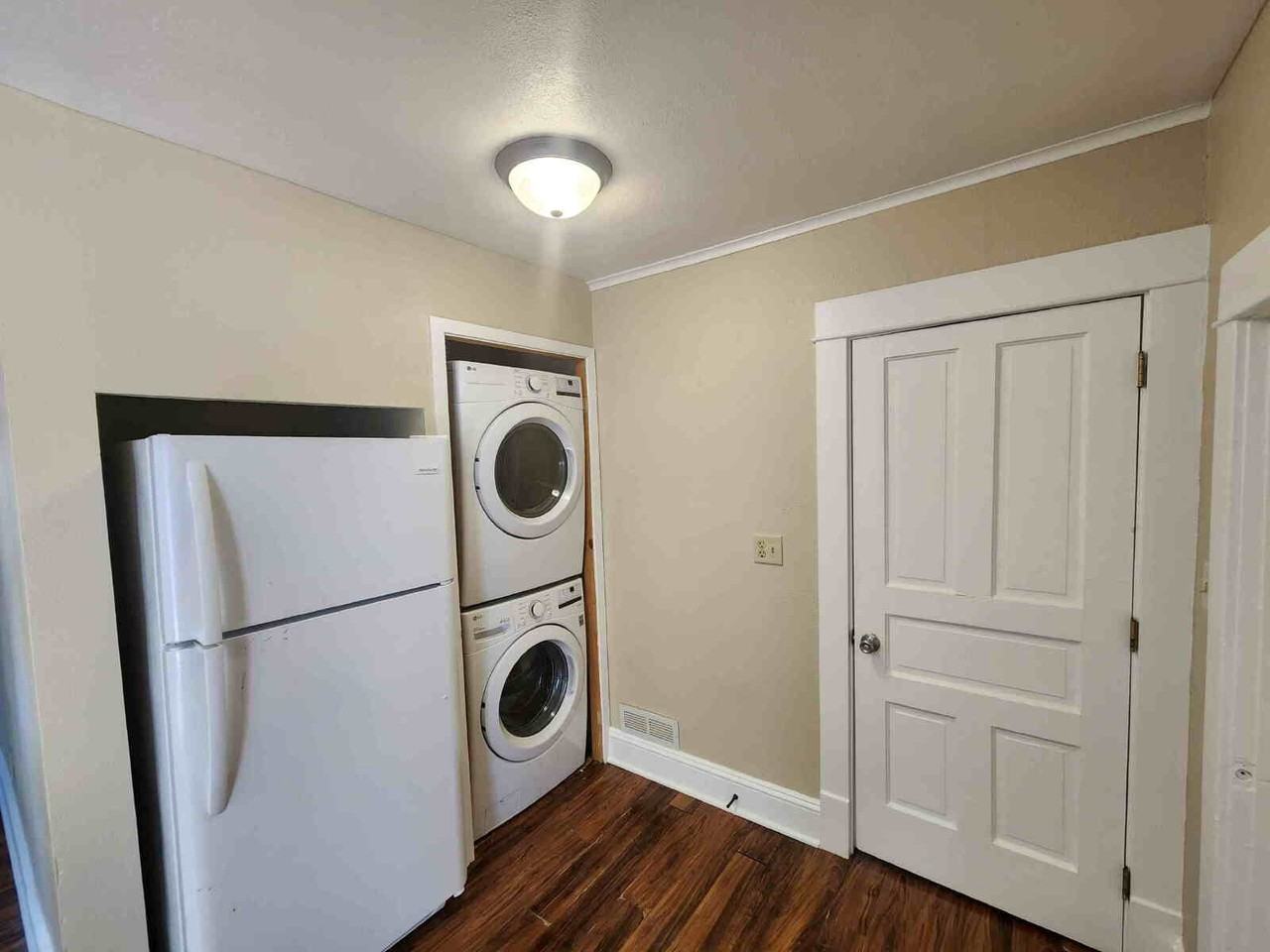 143 Brockway Ave - Photo 5 of 13