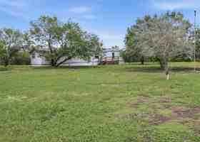 featured image of 318 Dewey Ln