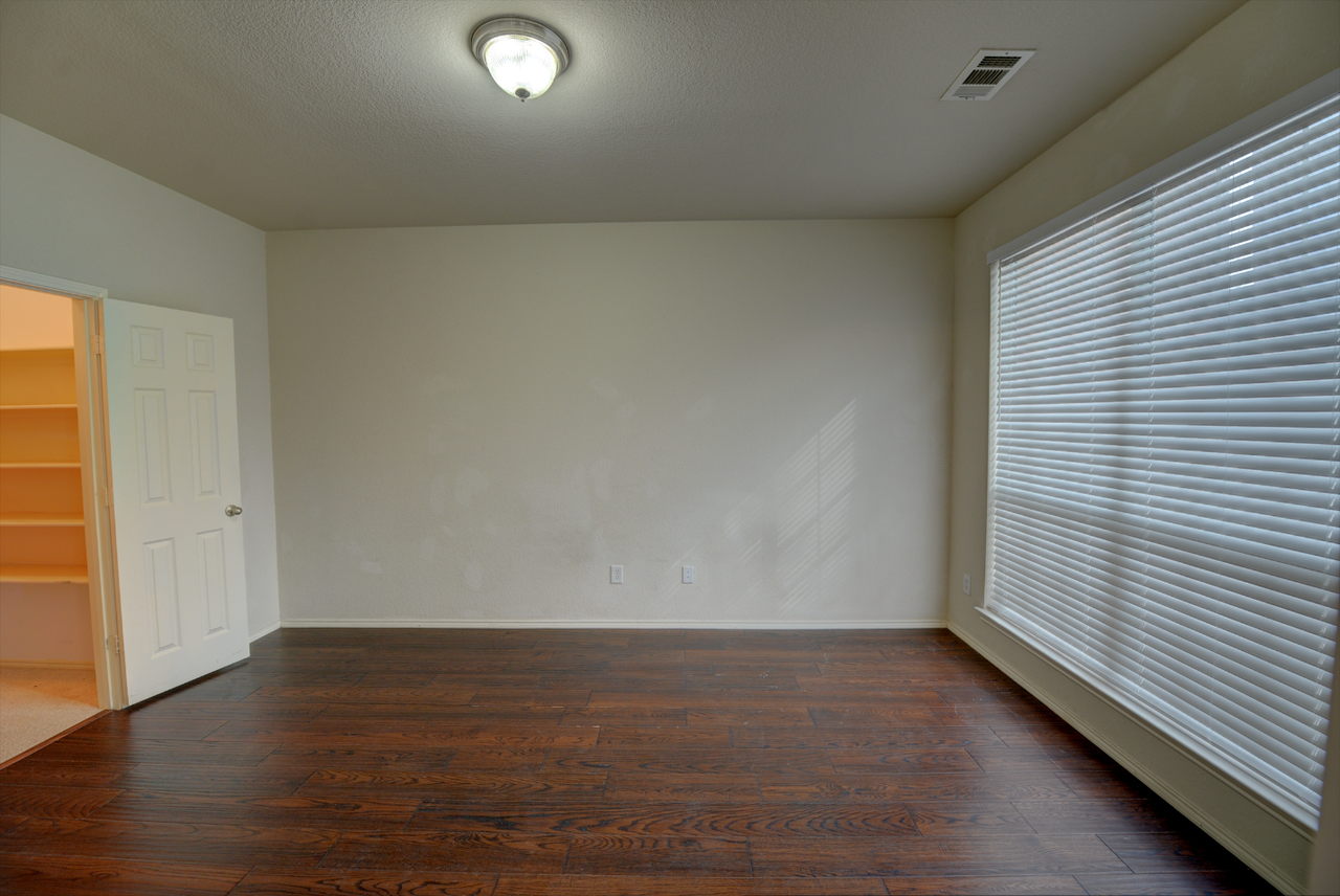 4005 Penny Royal Dr - Photo 4 of 35