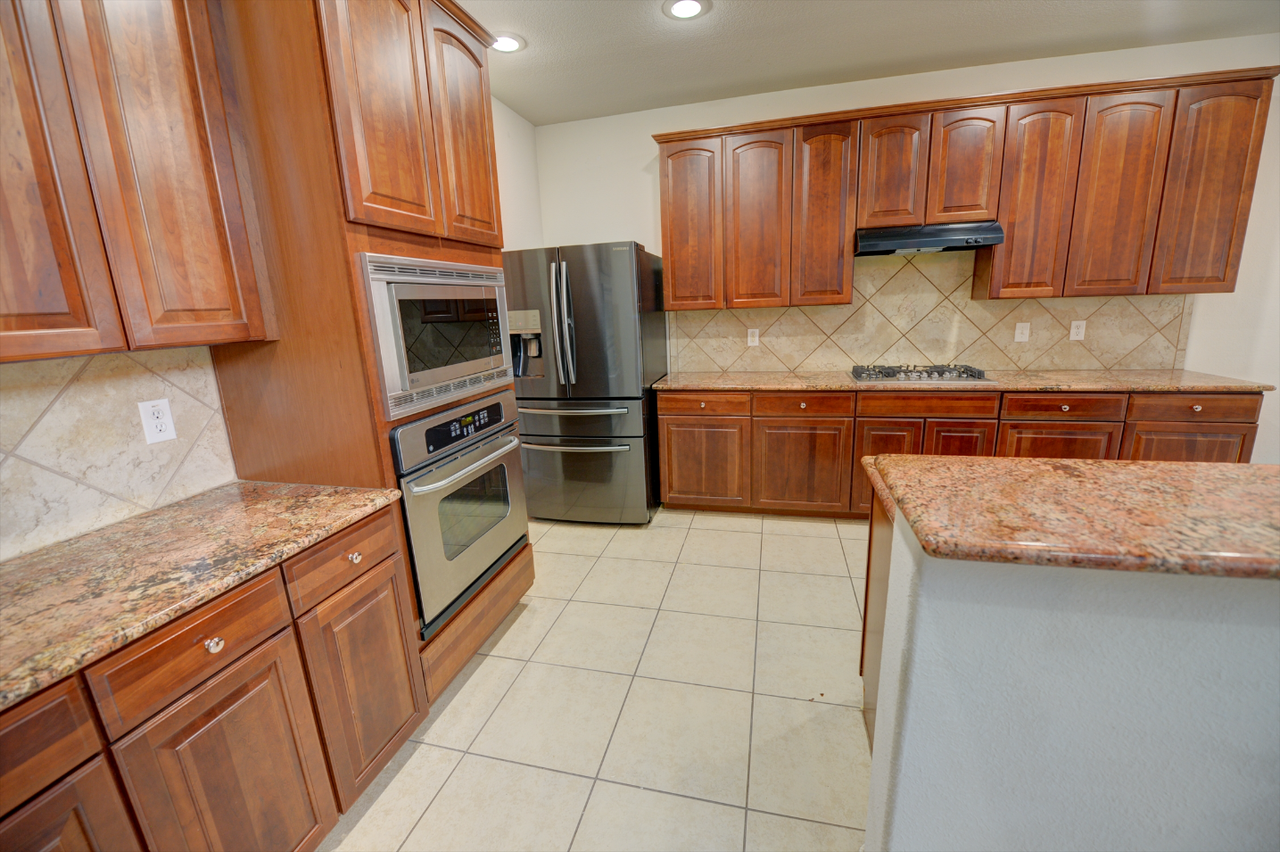 4005 Penny Royal Dr - Photo 7 of 35