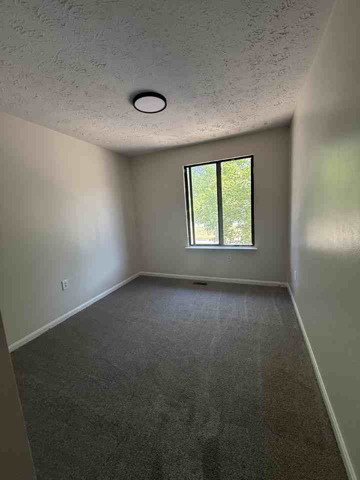 30 Keepsake Pl - Photo 3 of 13
