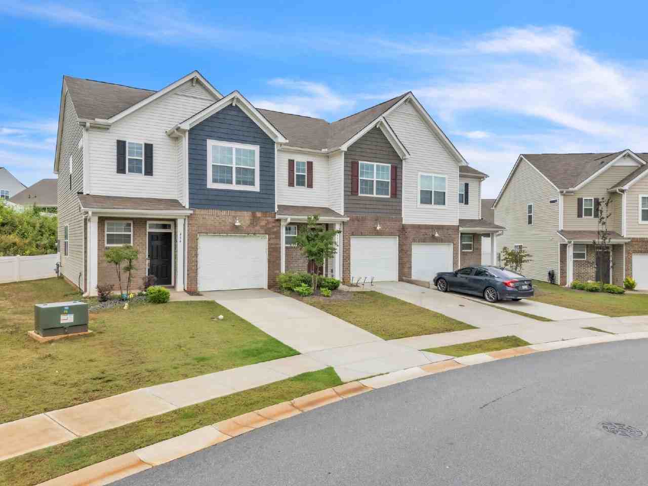 452 Bee Cove Way - Photo 2 of 30
