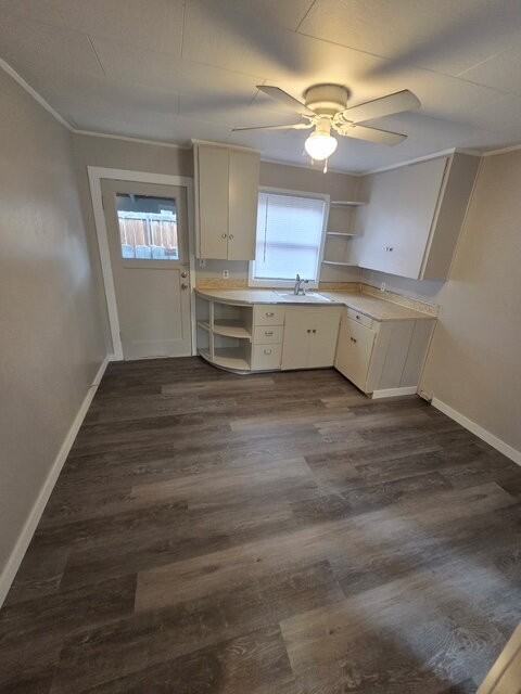 345 Ne 6th St Apt 4 - Photo 6 of 8