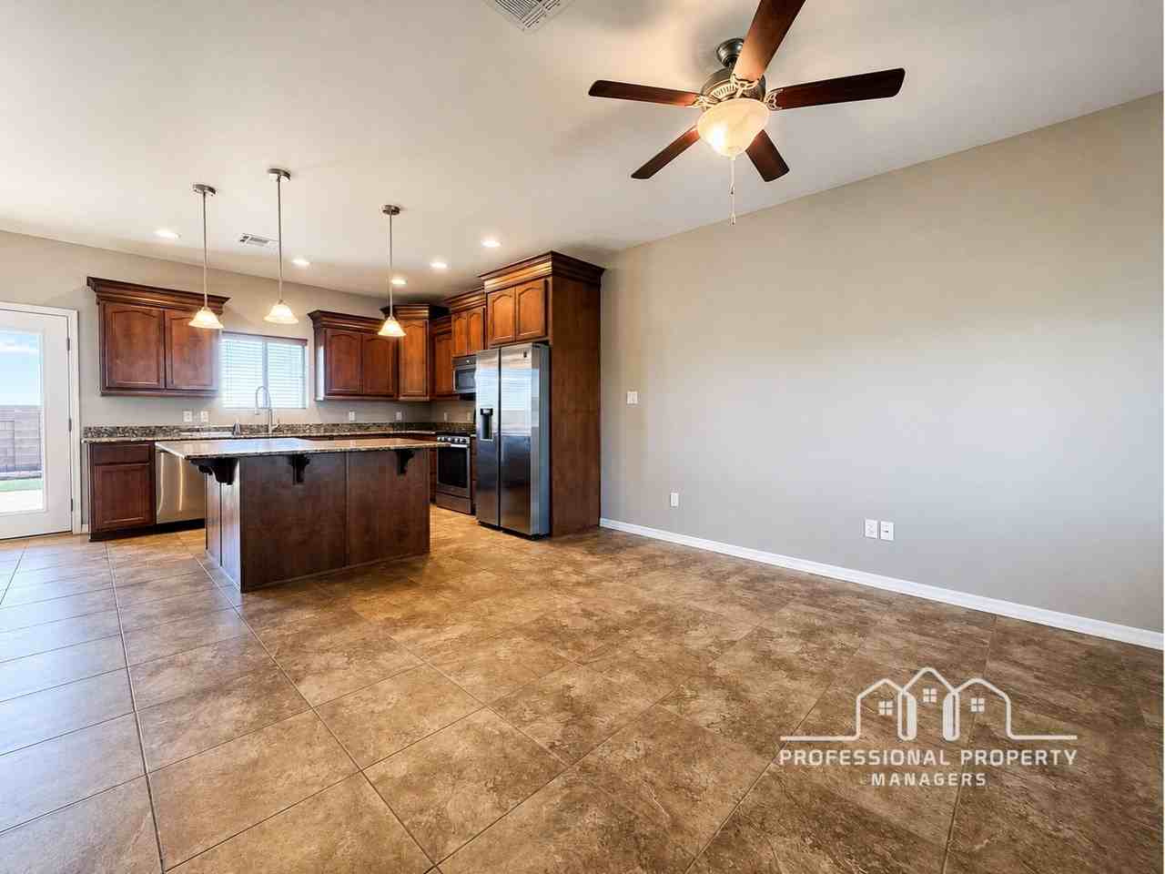 2845 W 31st Ln - Photo 7 of 24