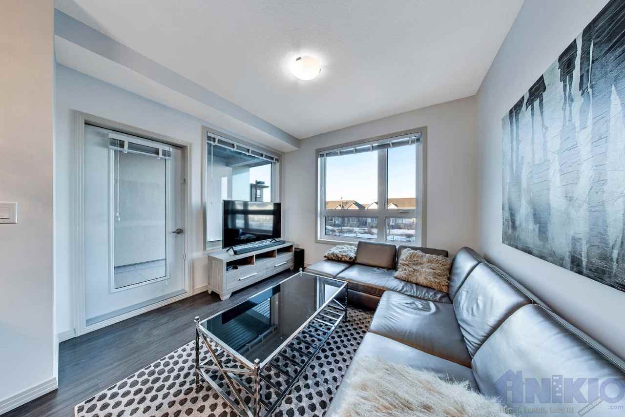 223 Evergreen Sq - Photo 6 of 16