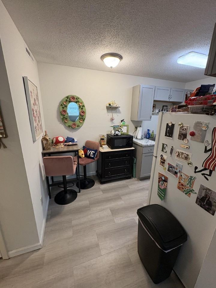 1026 Southpark Dr #2A - Photo 4 of 9