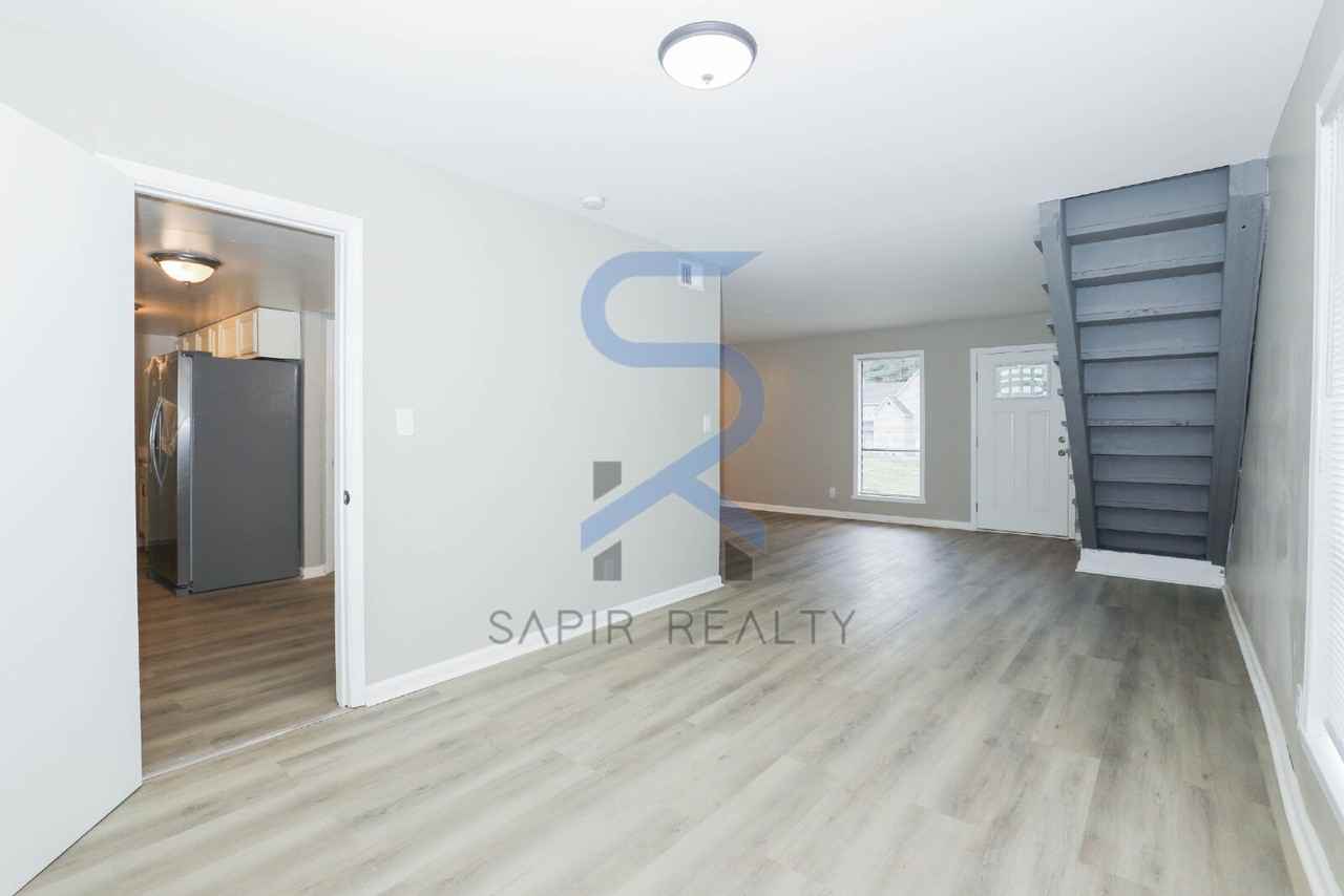 779 Edenton Ct - Photo 4 of 19