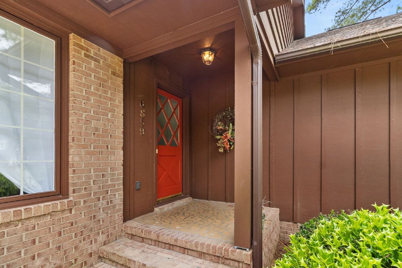6859 Uppingham Rd - Photo 3 of 34