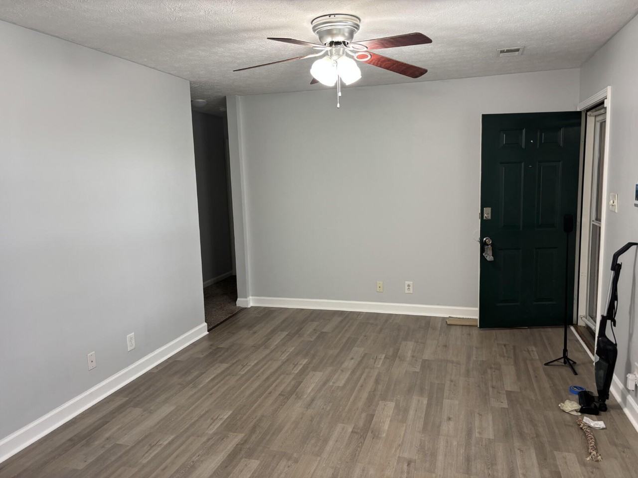 1140 Timothy Ave - Photo 5 of 25