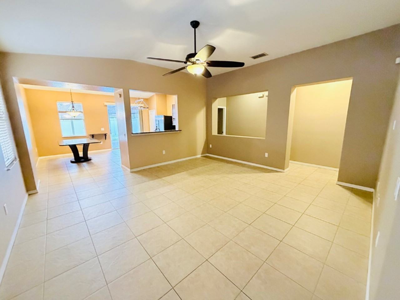 3227 Ogden Dr - Photo 4 of 23