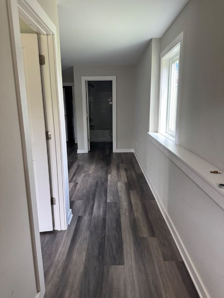 13 Ridge St #B - Photo 3 of 8