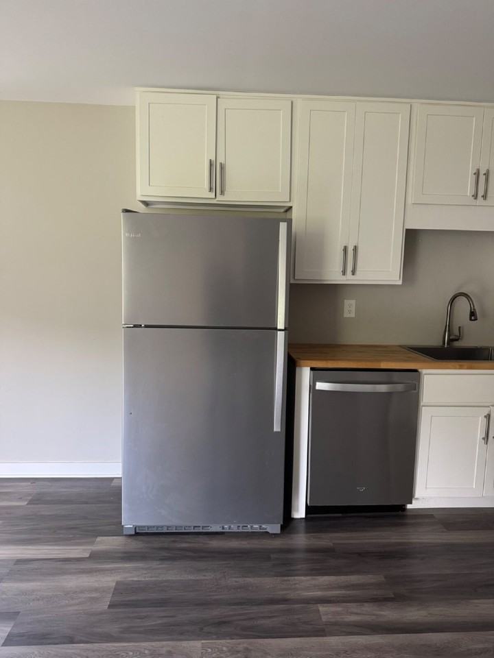 13 Ridge St #B - Photo 4 of 8