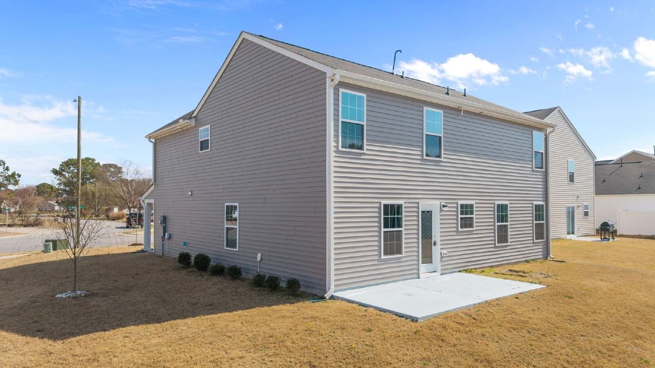 4500 Sandstone Dr - Photo 2 of 50