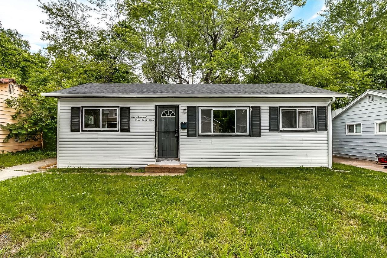 10348 Earl Dr - Photo 2 of 19