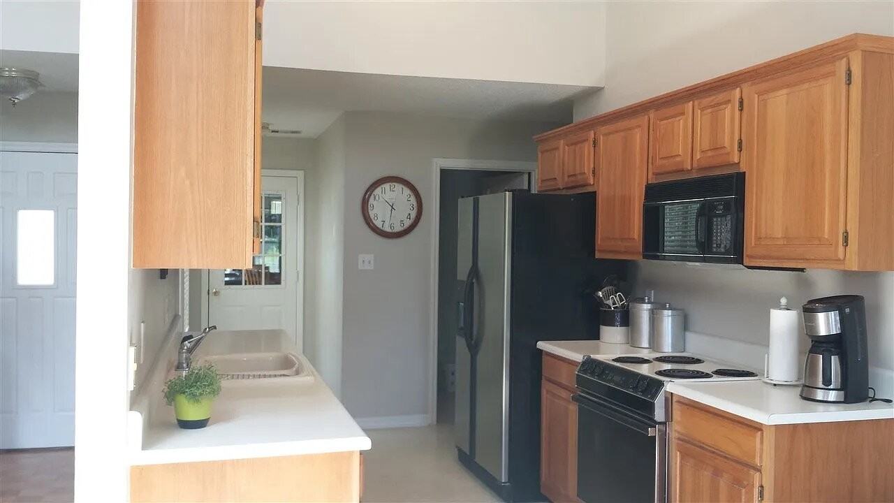 114 Mayfair Cir - Photo 6 of 13