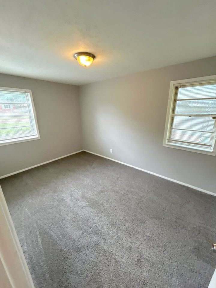 5457 Millbranch Rd - Photo 5 of 13