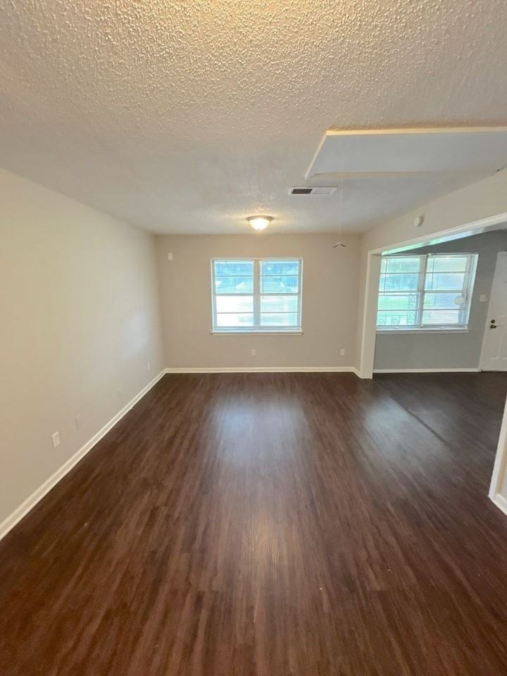 5457 Millbranch Rd - Photo 6 of 13