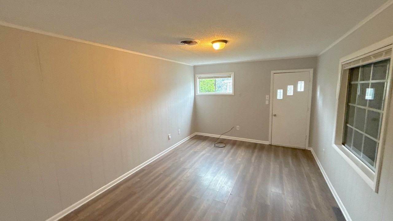 2208 Cassie Ave - Photo 6 of 11