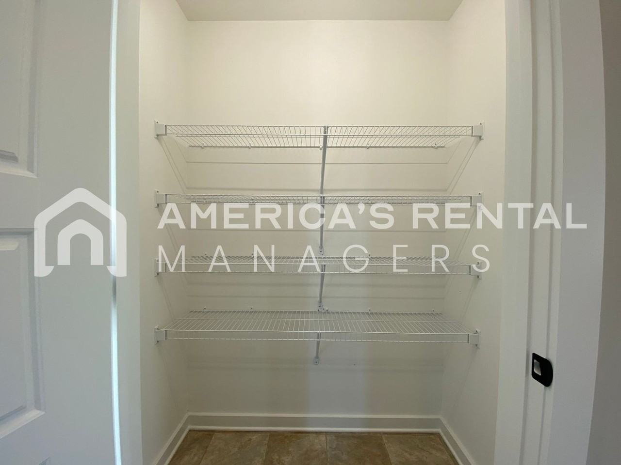124 Sunlight Cir - Photo 6 of 18