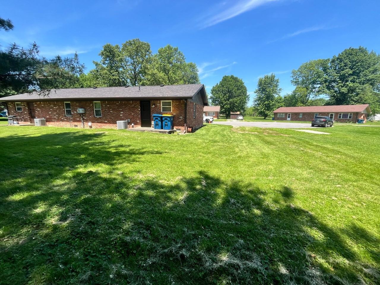 307 Sunset Ln - Photo 2 of 11