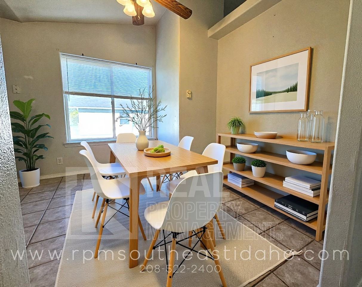 2801 E Chasewood Dr - Photo 3 of 33