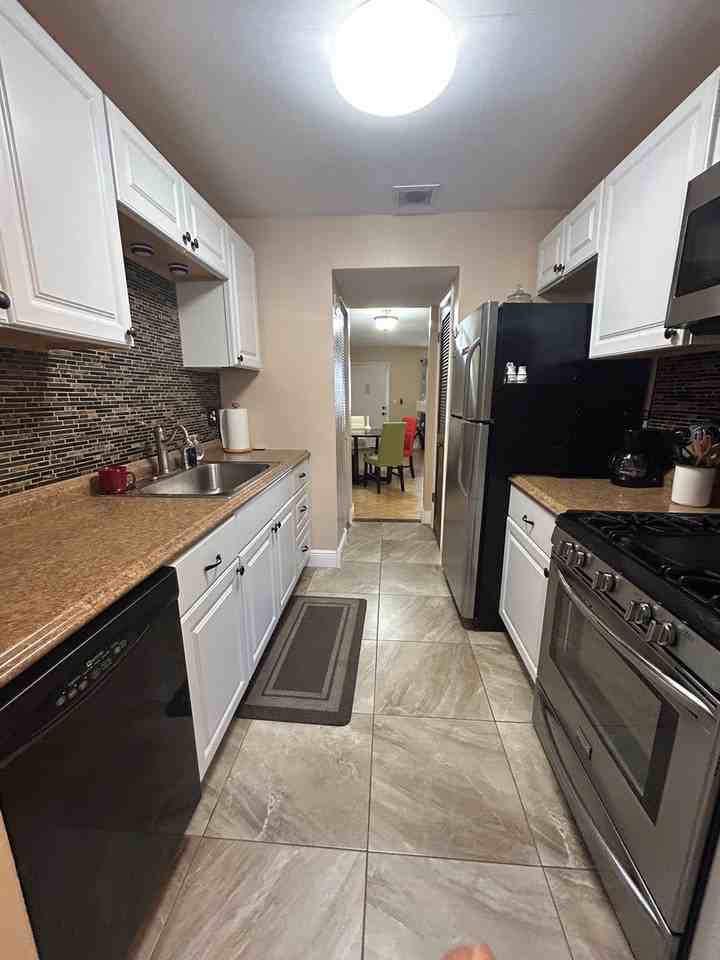 10037 62nd Ter N #15 - Photo 3 of 14