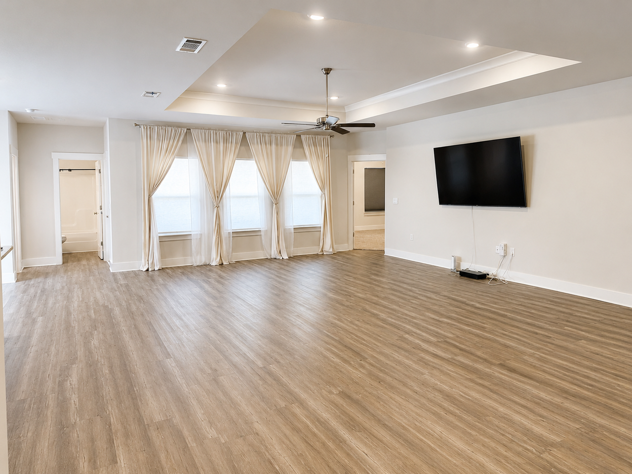 734 Quintana St - Photo 4 of 18