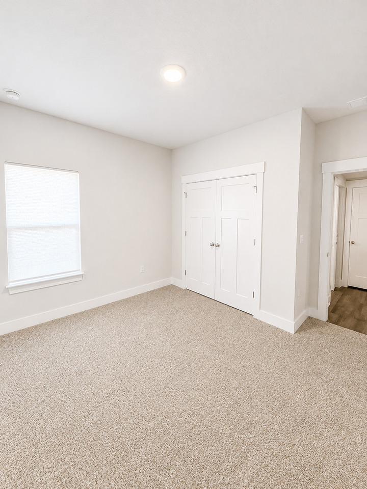 734 Quintana St - Photo 7 of 18