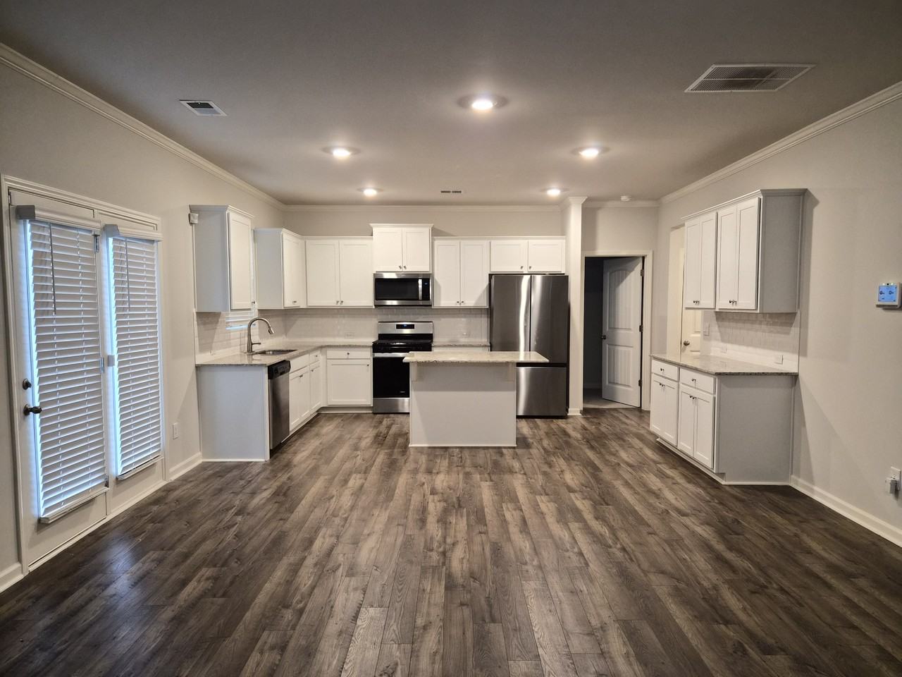 949 Brookfield Dr #NA - Photo 3 of 15