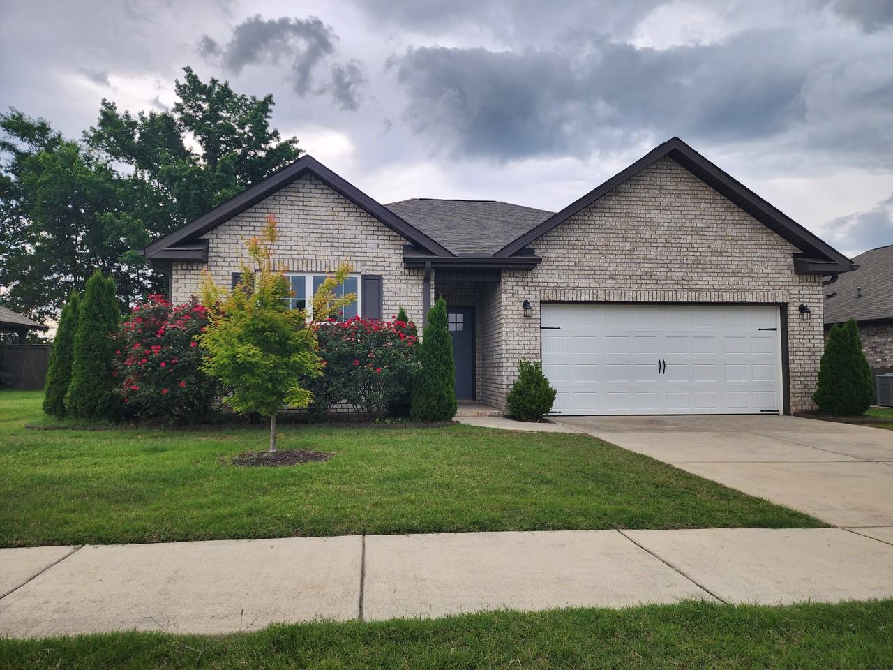 111 Fernhill Dr Nw #NA - Photo 2 of 30