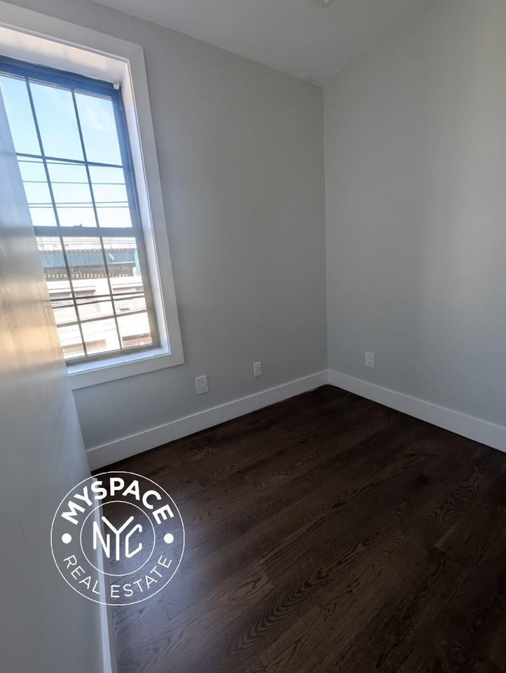 6702 60th St #1 - Photo 3 of 16