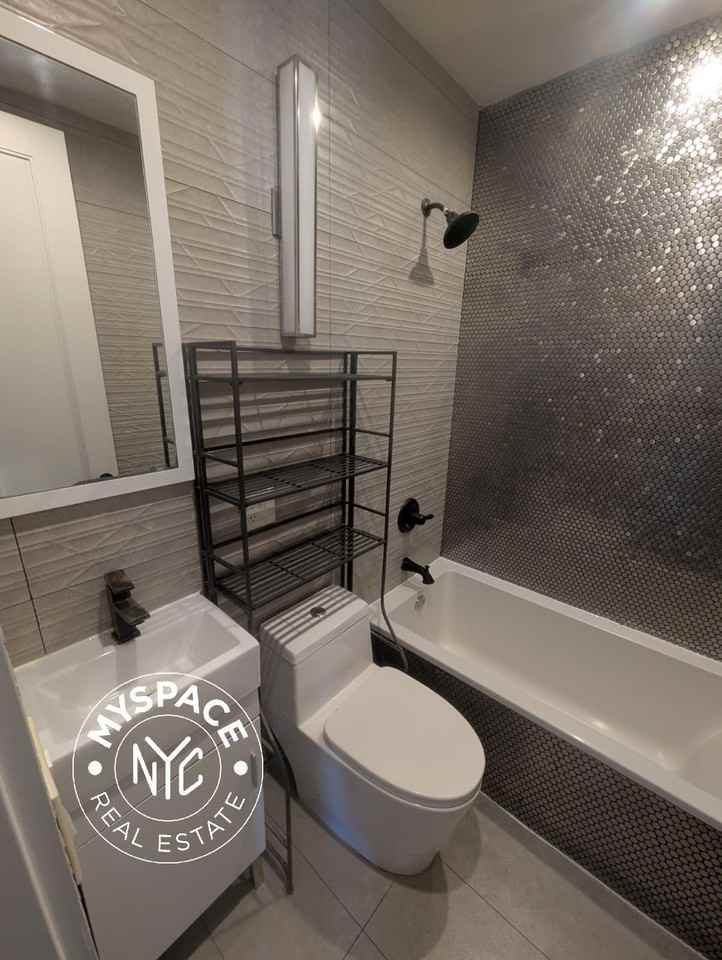 6702 60th St #1 - Photo 5 of 16