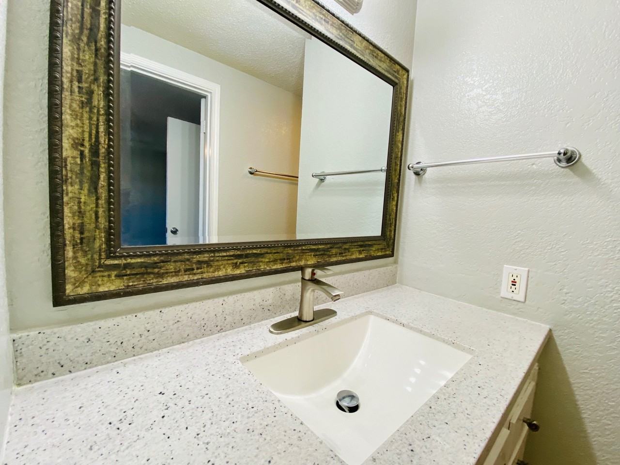 Domain Apartments - Photo 4 of 21