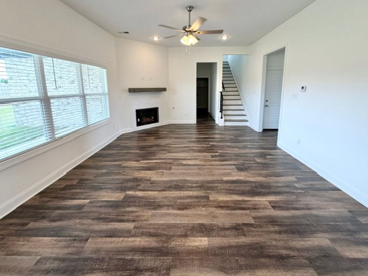 5301 Douglas Dr - Photo 2 of 12