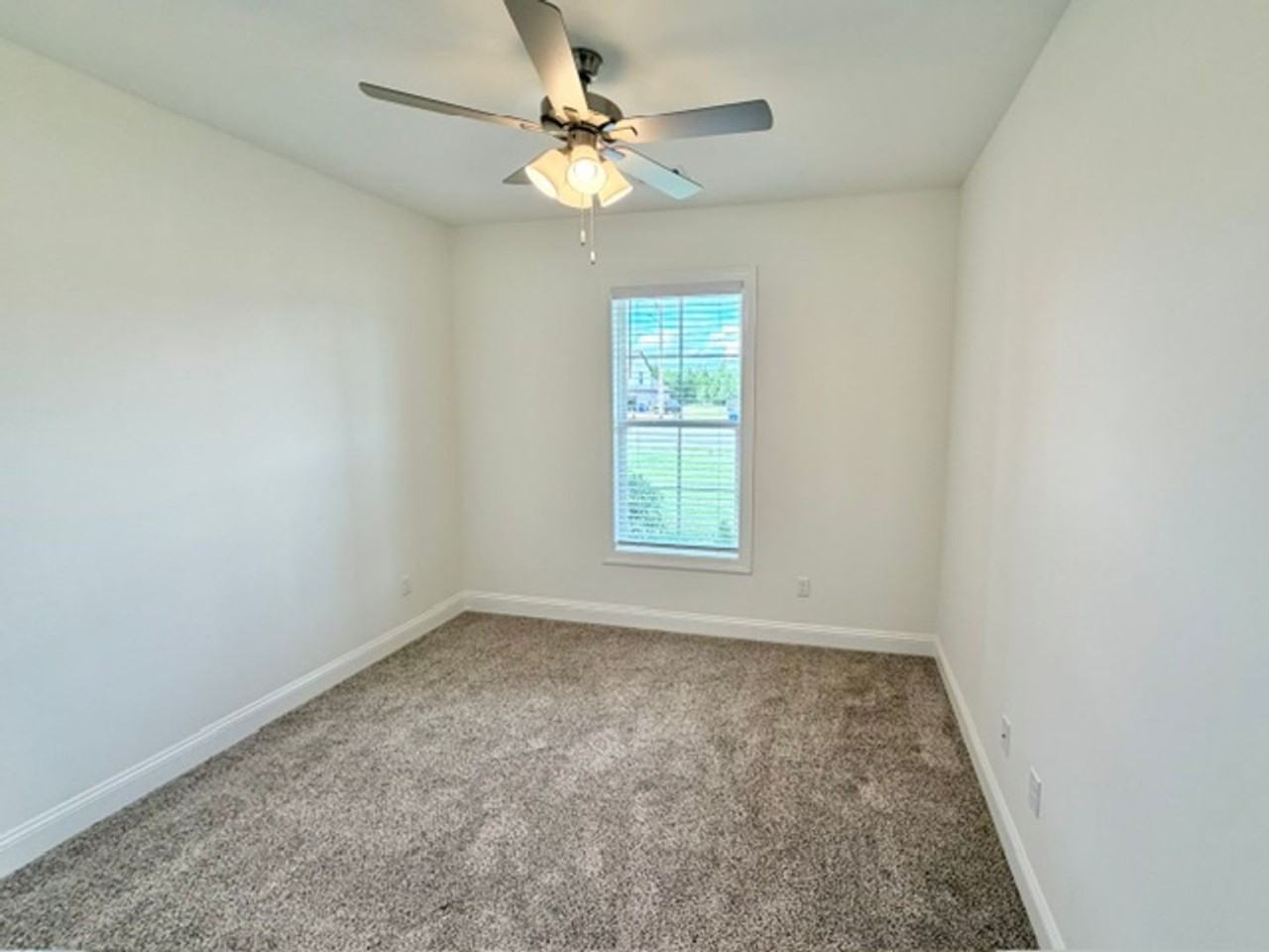 5301 Douglas Dr - Photo 7 of 12