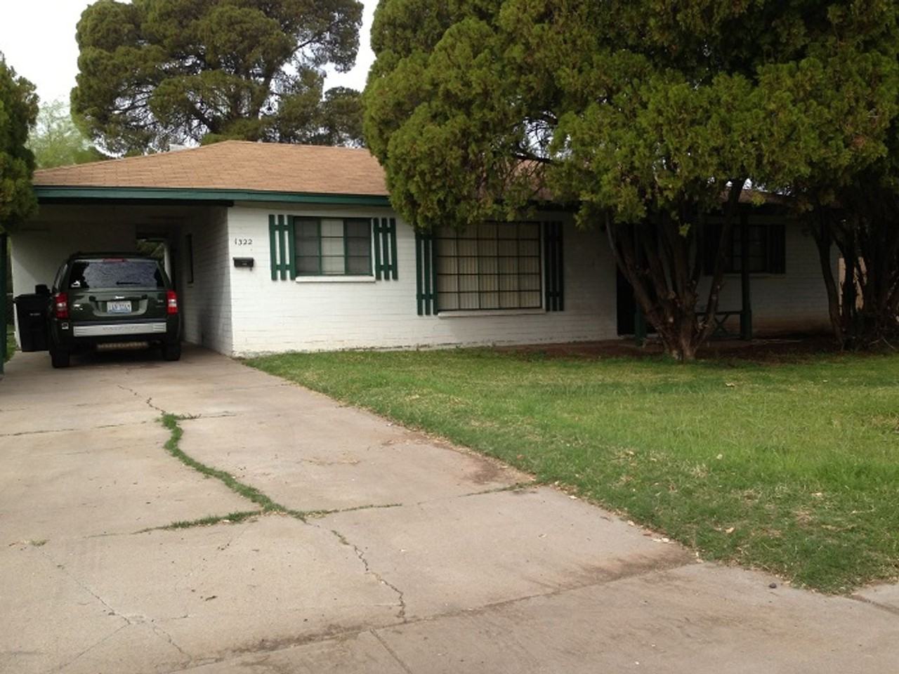 1322 S Cedar St - Photo 2 of 21