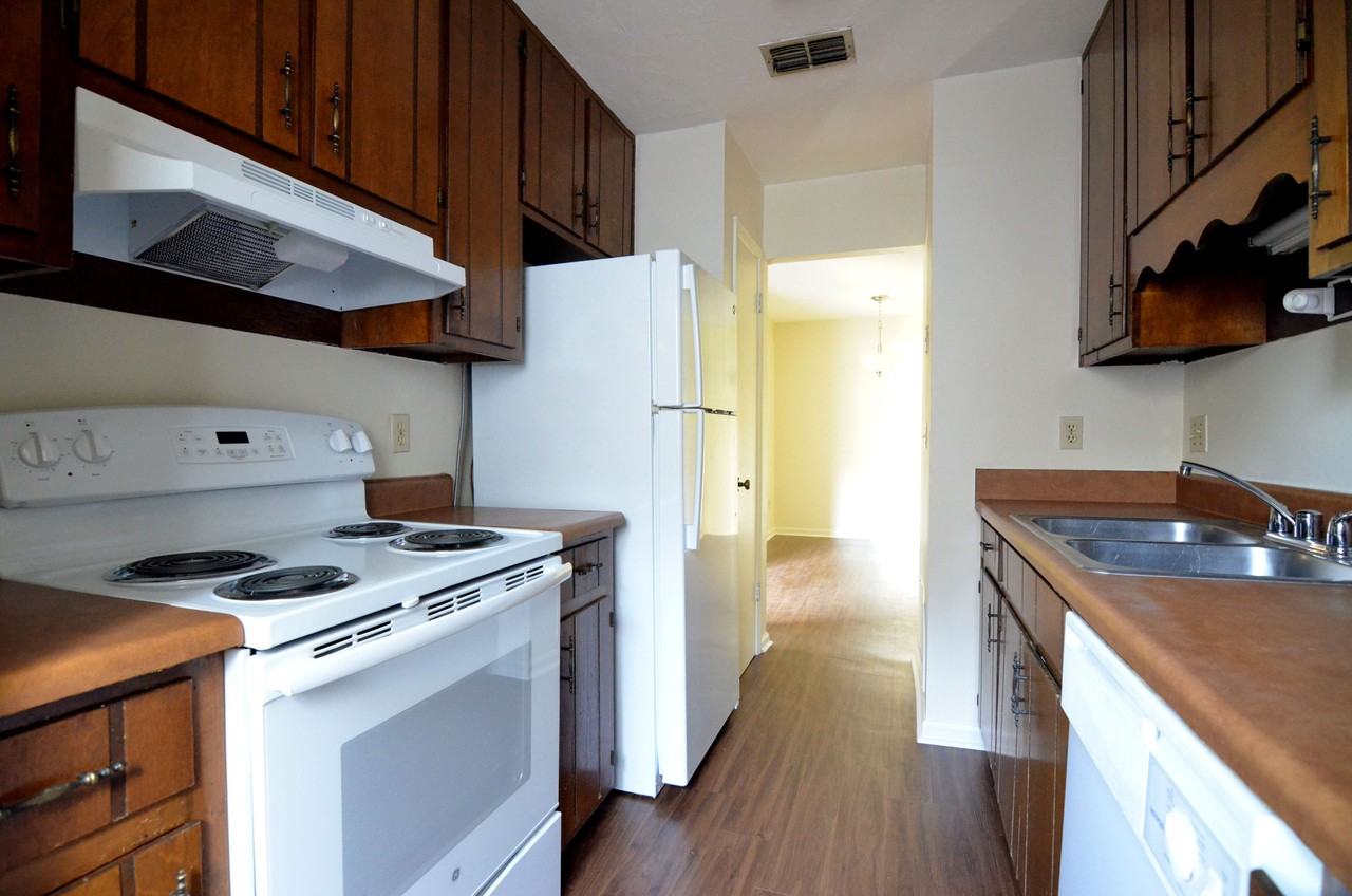 Midtown Glen - Photo 6 of 9