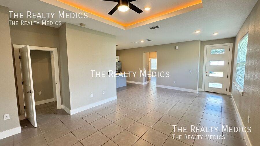 56 Cordona Dr #A - Photo 4 of 34