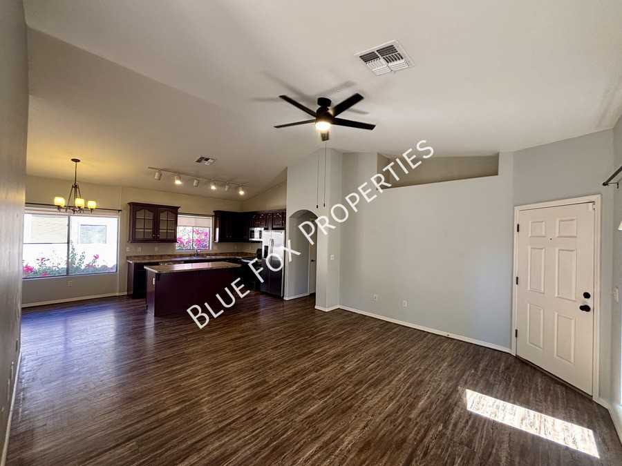 308 E Camino Limon Verde - Photo 2 of 22