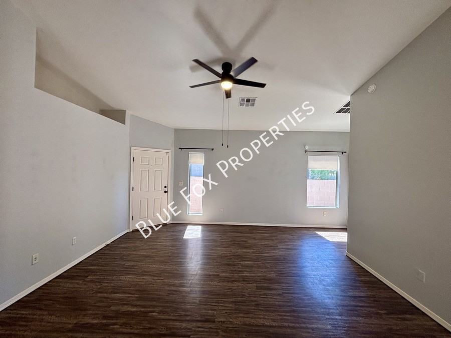 308 E Camino Limon Verde - Photo 3 of 22